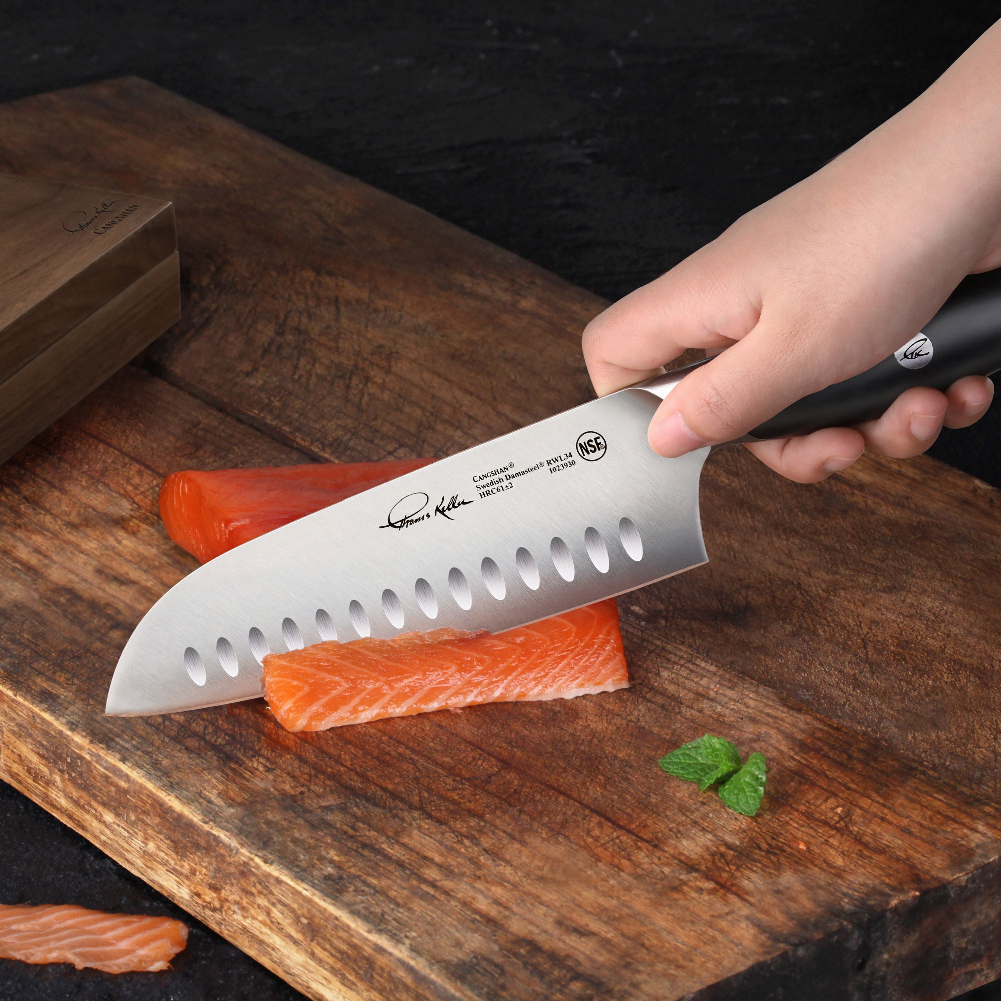 Thomas Keller Signature Collection 7" Santoku, Black