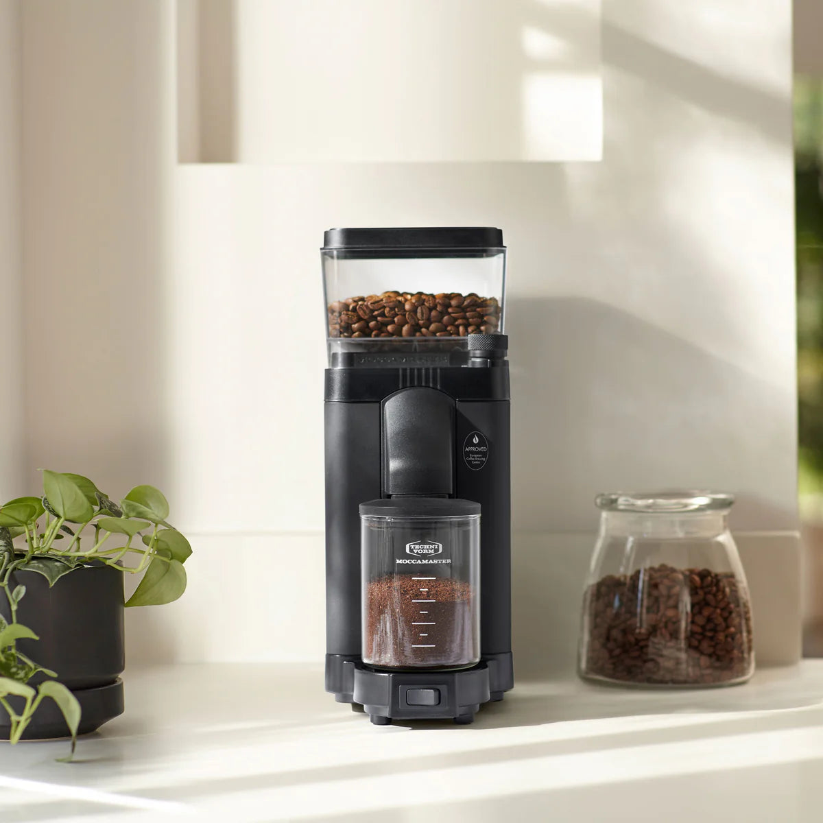 Moccamaster KM5 Burr Grinder, Matte Black