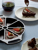 Lodge Seasoned Cast Iron Wedge Pan