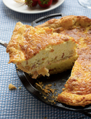 Lodge 9" Seasoned Cast Iron Pie Pan