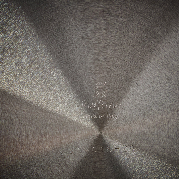 Ruffoni Opus Prima 6 Qt. Covered Stockpot (2 Bulbs of Garlic)