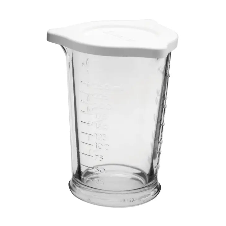 Anchor Hocking Triple Pour Measuring Glass with Lid, 8oz