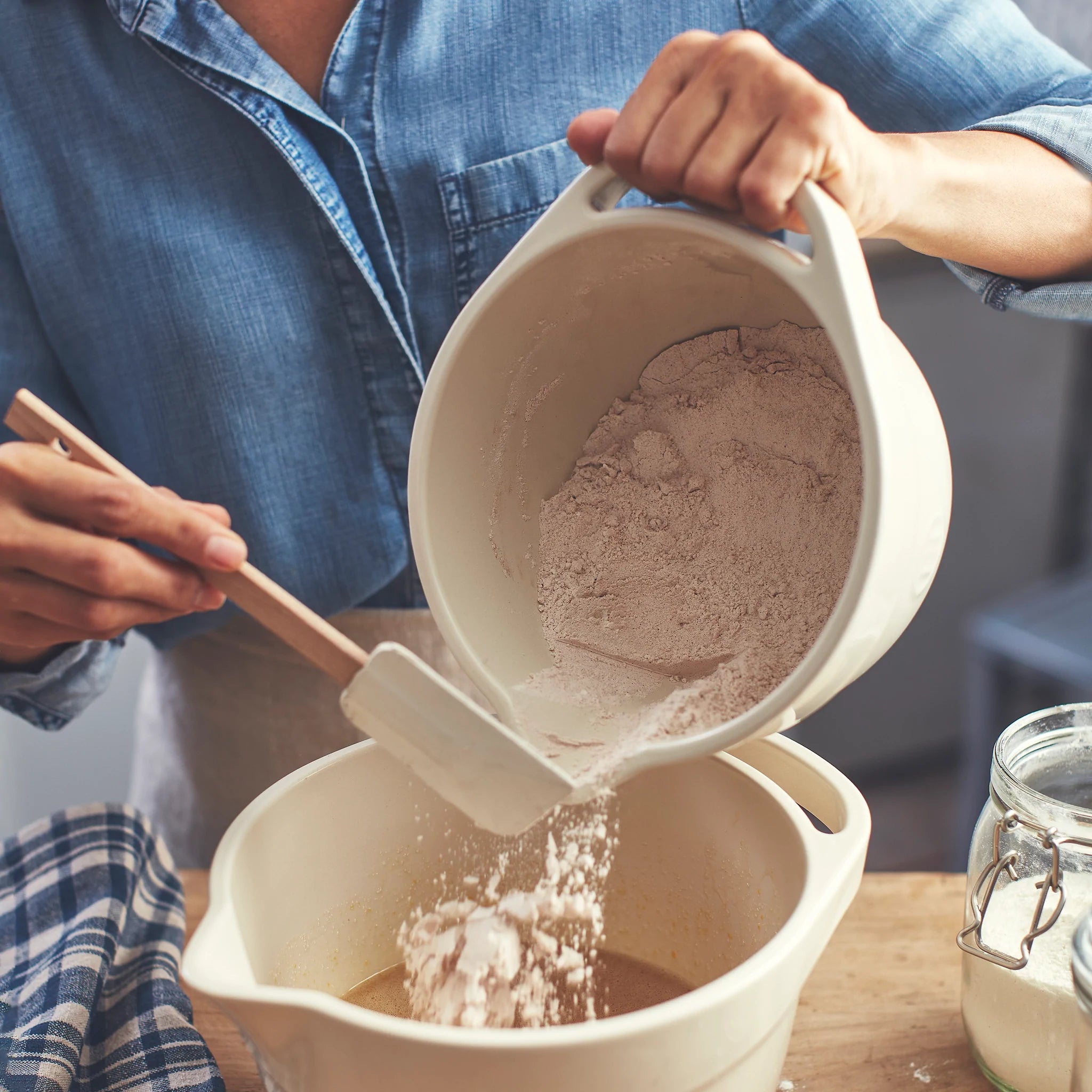 Emile Henry Mixing Bowls, Flour